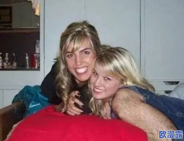 女人一级毛片，震惊！她在社交媒体上曝光了令人难以置信的秘密，引发网友热议与讨论！