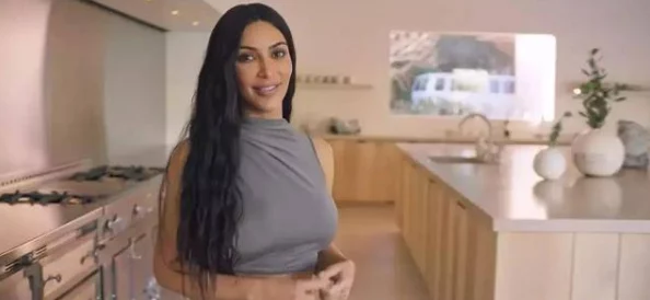 娇妻系列交换21部h：震惊！这部作品竟然引发了全网热议，网友们纷纷表示无法自拔！